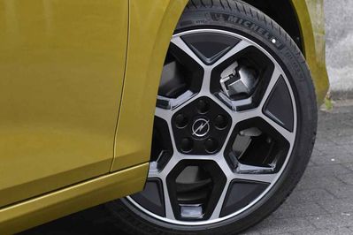 Opel Astra Ultimate 1.2 Turbo  eDCT6  mHEV