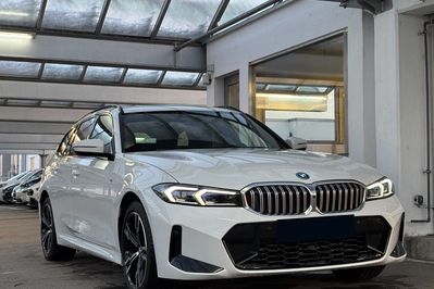 BMW Seria 3 Touring 320d xDrive M Sport