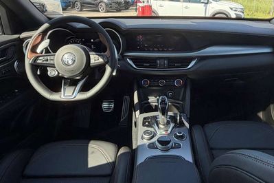 Alfa Romeo Stelvio Turbo Intensa Q4