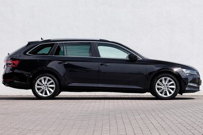 Skoda Superb 2.0 Tdi Scr 4X4 Style Dsg