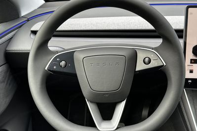 Tesla Model Y Long Range RWD