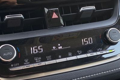 Toyota Corolla 1.8 Hybrid Style