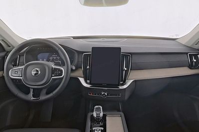 Volvo XC90 T8 AWD Plug-In Hybrid Plus Dark