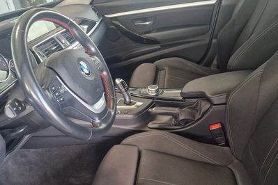 BMW Seria 3 Gran Turismo 320i xDrive Sport Line