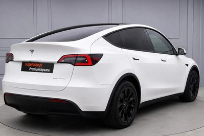 Tesla Model Y Dual Motor  AWD