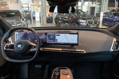 BMW iX xDrive60