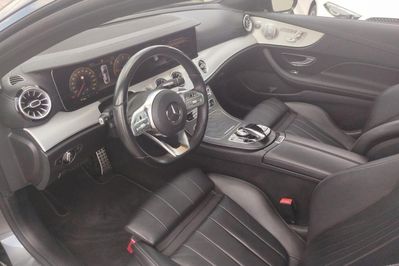 Mercedes E Klasa Coupe 220 d 4MATIC AMG Line