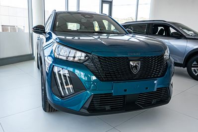 Peugeot 2008 Edition e-DCS6 PureTech mHEV
