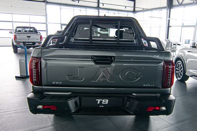 Jac T9 8AT 4x4