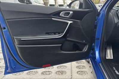 Kia ProCeed GT Line 1.5 T-GDI  DCT