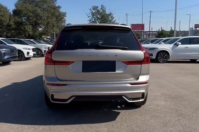 Volvo XC60 T8 Plug-In Hybrid AWD Ultra Dark
