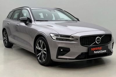 Volvo V60 B4 B Plus Dark