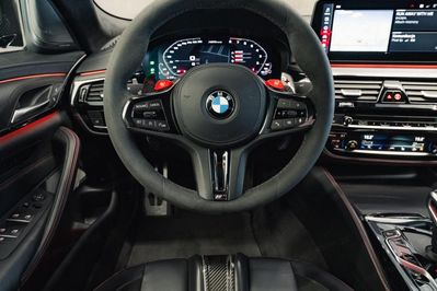 BMW Seria 5 M5 CS