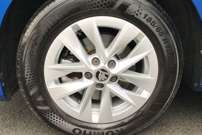 Skoda Fabia Drive 1.0 TSI DSG