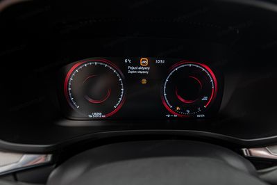 Volvo V60 B4 R-Design aut