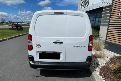 Toyota Proace City Long Active L2H1