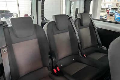 Ford Transit Custom Kombi L1H1