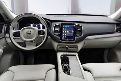 Volvo XC90 B5 D AWD Ultimate Bright 7os