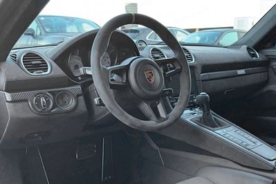 Porsche Cayman 718 GT4 RS