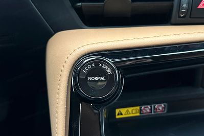 Lexus NX 350h Prestige 2WD