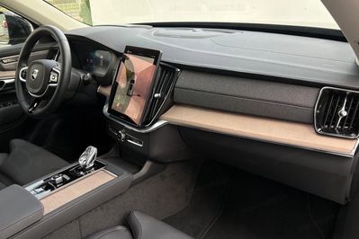 Volvo XC90 T8 AWD Plug-In Hybrid Plus Bright 7os