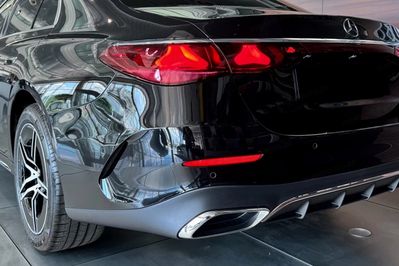 Mercedes Klasa E 300 e 4-Matic AMG