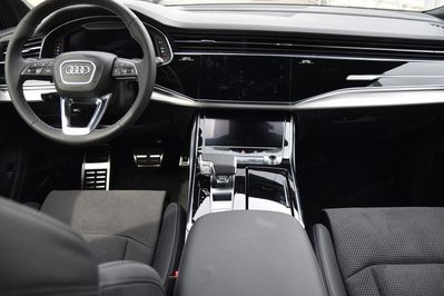Audi Q8 55 TFSI e quattro