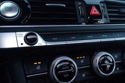 Genesis G70 Shooting Brake G70 2.0T Plus 8AT AWD