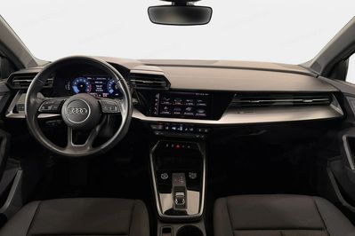 Audi A3 35 TFSI mHEV S tronic