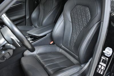 BMW Seria 5 520d xDrive M Sport mHEV aut