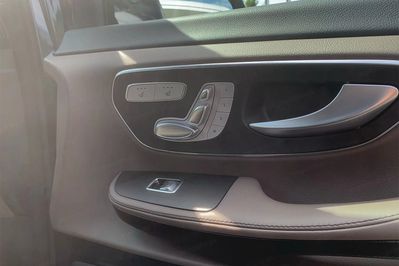 Mercedes V Klasa V300d Długi Avantgarde 4-Matic 9G-Tronic