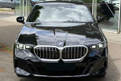 BMW Seria 5 530e xDrive M Sport