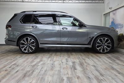 BMW X7 M60i xDrive