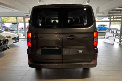Ford Transit Custom Kombi M1 320 L2H1 Limited A8