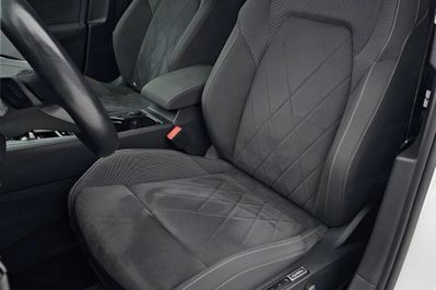 Volkswagen Golf 1.5 eTSI EVO Style DSG