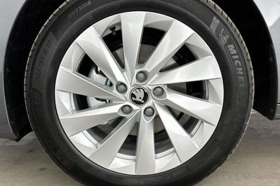 Skoda Octavia Drive Selection 1.5 TSI mHEV DSG