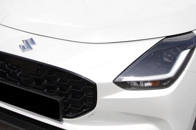 Suzuki Swift Premium Plus 1.2 Dualjet SHVS