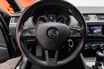 Skoda Octavia 2.0 TSI RS DSG