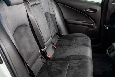 Lexus UX 300h Business