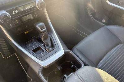 Toyota RAV4 Selection 2.5 Hybrid