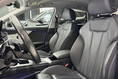 Audi A4 35 TFSI mHEV S Line S tronic