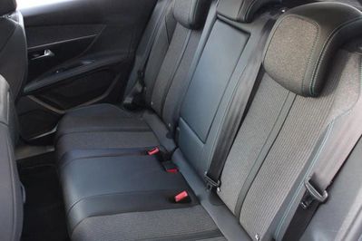 Peugeot 3008 1.5 BlueHDi Allure Pack