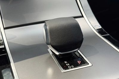 Land Rover Range Rover Velar P400e Dynamic SE