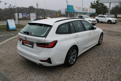 BMW Seria 3 318i aut