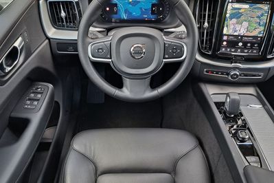Volvo XC60 B5 B AWD Plus Bright