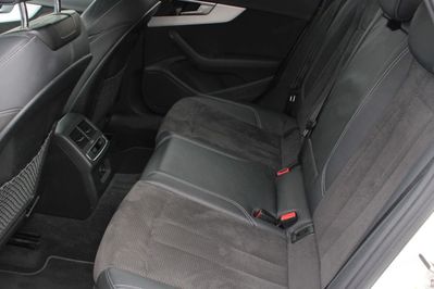 Audi A4 35 TFSI mHEV