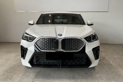 BMW iX2 eDrive20 M Sport