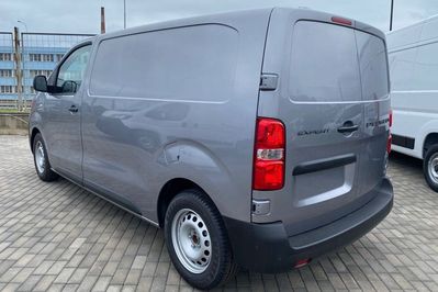 Peugeot Expert M L1H1 EAT8