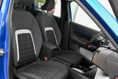Citroen C3 Plus 1.2 mHEV
