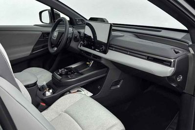 Toyota C-HR + Executive BEV
